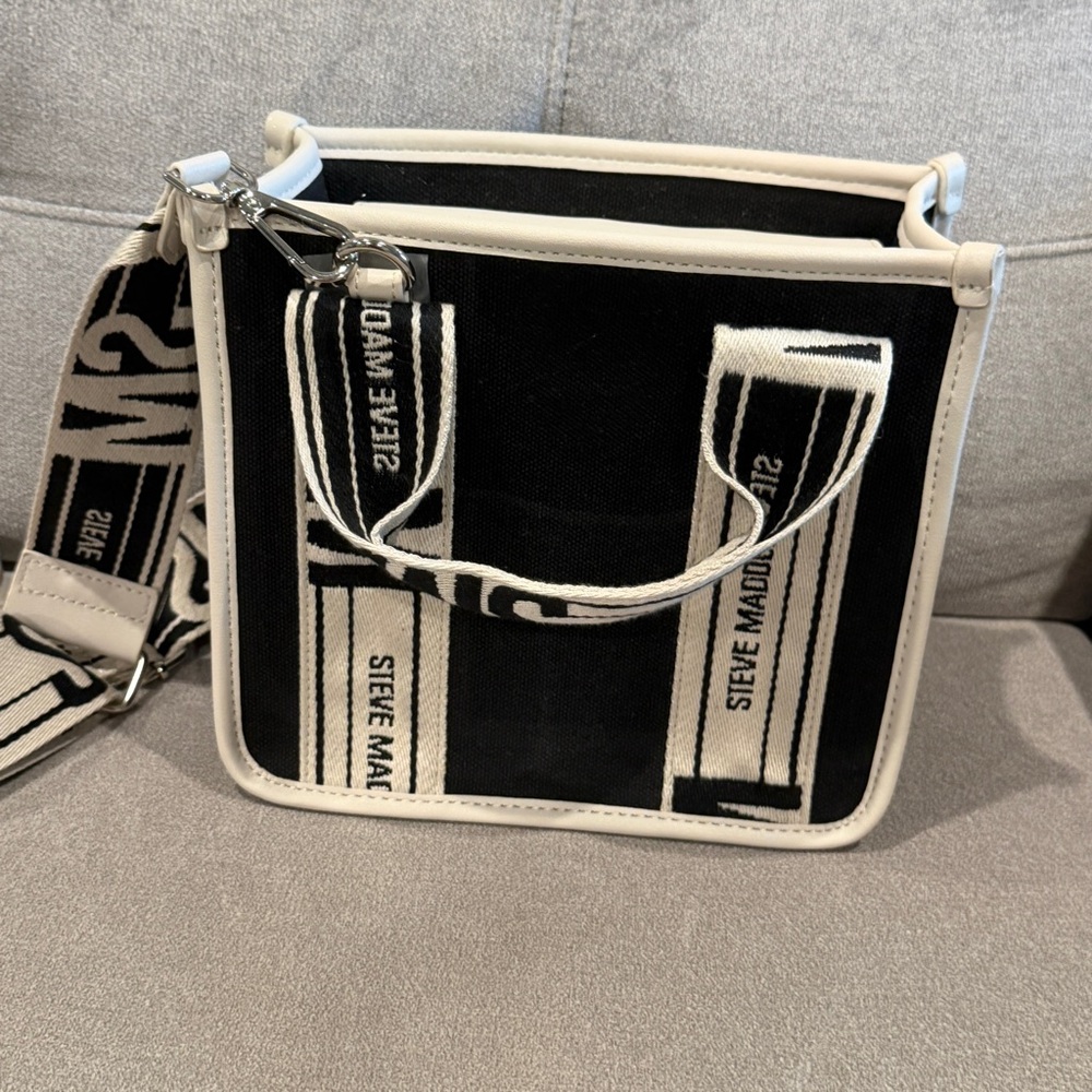 Steve Madden BWEBBER Canvas Tote/Crossbody - Black/White - Picture 5 of 11